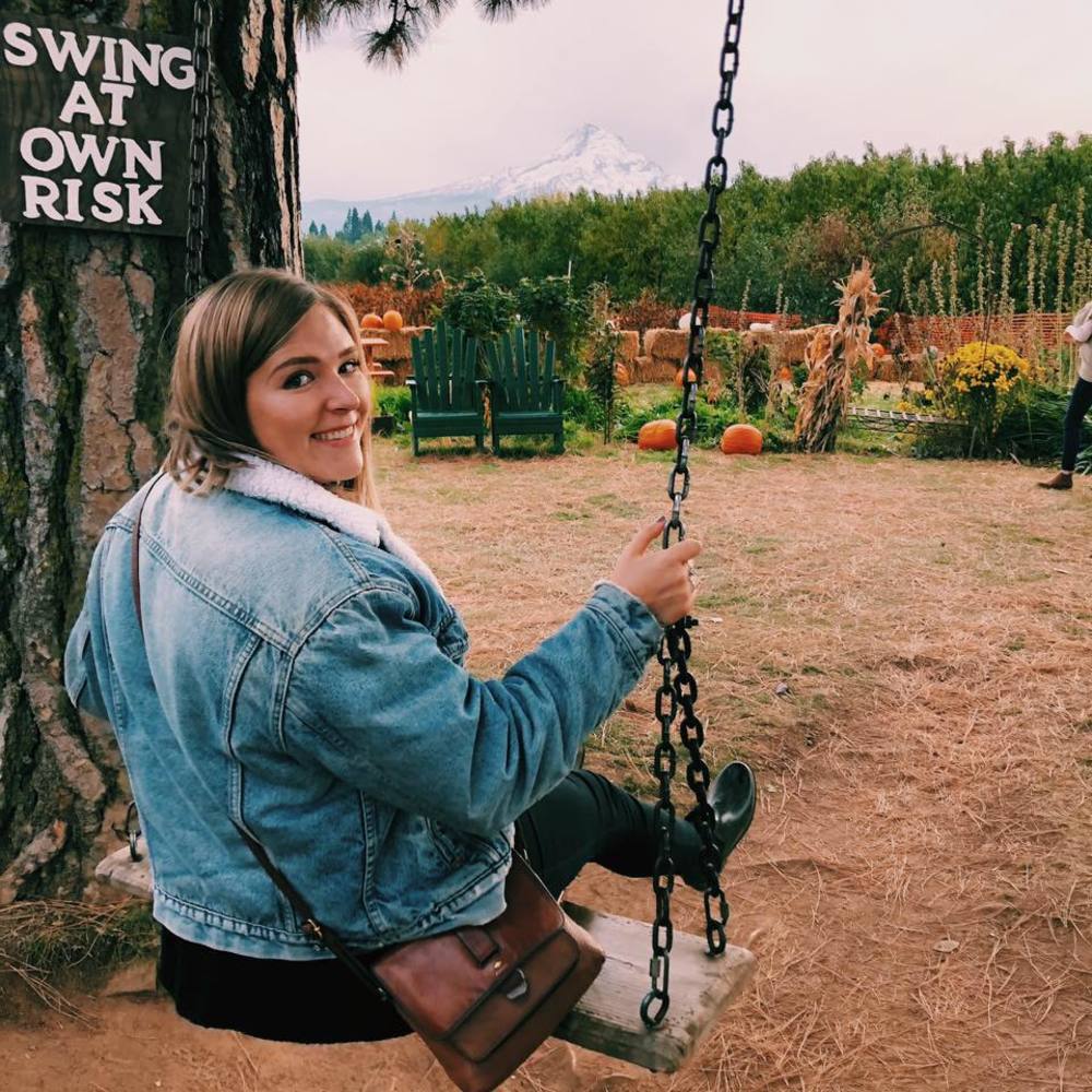 Meet your Posher, Maddie